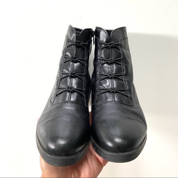 Vintage Boston Accent Granny Black Genuine Leather Lace-Up Heeled Ankle Boots - Picture 3 of 9